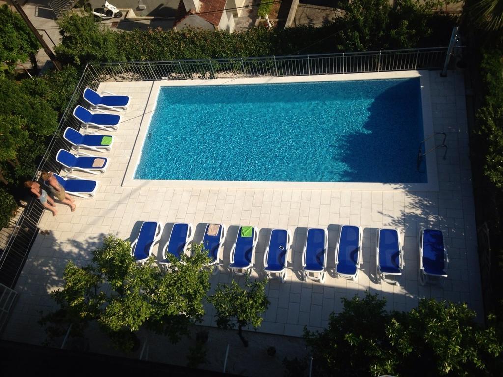 Hotel Bavaria Trogir Donji Seget Екстериор снимка