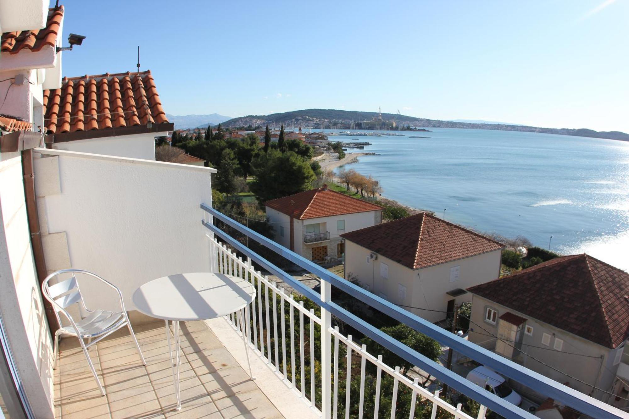 Hotel Bavaria Trogir Donji Seget Екстериор снимка