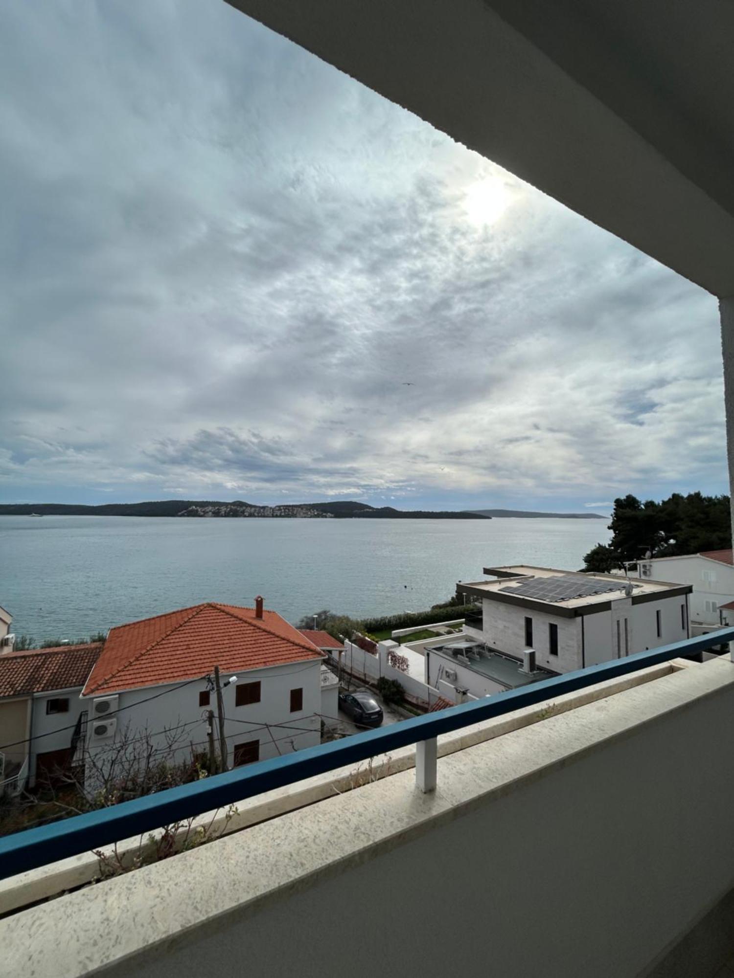 Hotel Bavaria Trogir Donji Seget Екстериор снимка