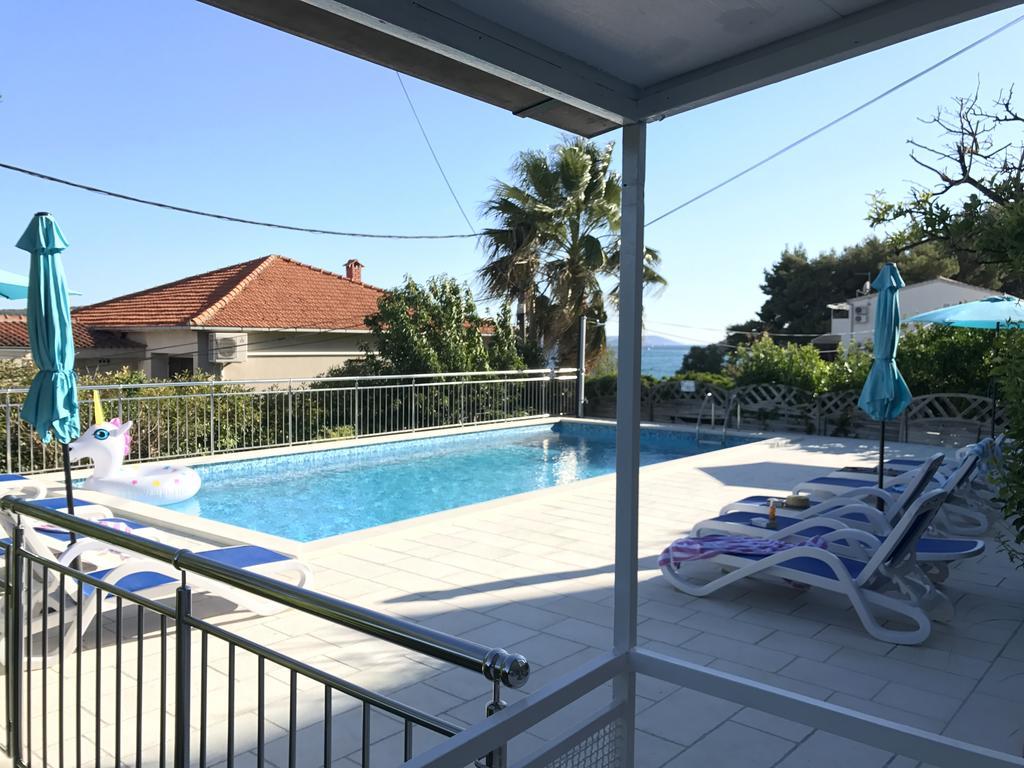 Hotel Bavaria Trogir Donji Seget Екстериор снимка