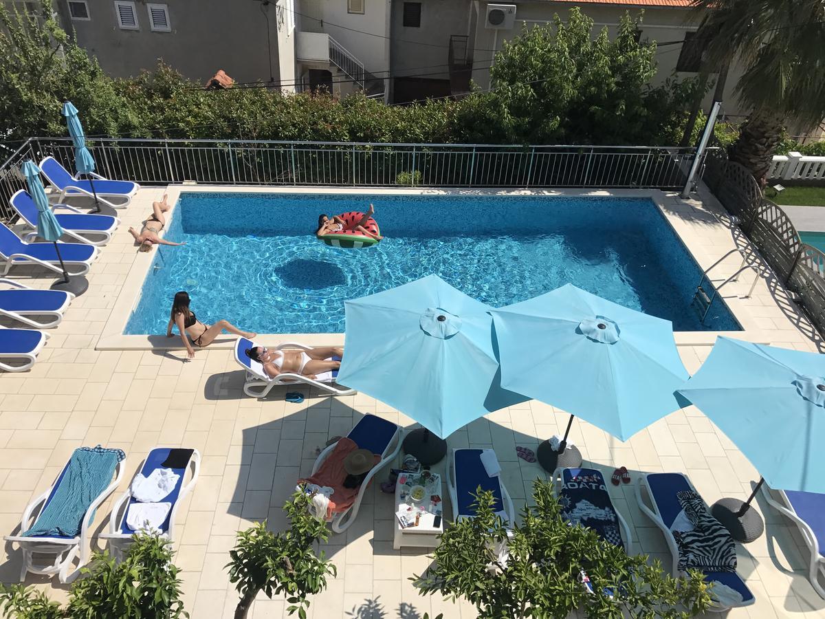 Hotel Bavaria Trogir Donji Seget Екстериор снимка
